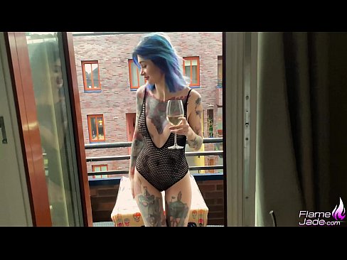 ❤️ دختر فوق العاده ای که با آب دهان می مکد و با شور و شوق زیر آسمان باز می مکد ❤❌ پورنو روسی در ما fa.hentaivost.ru ﹏